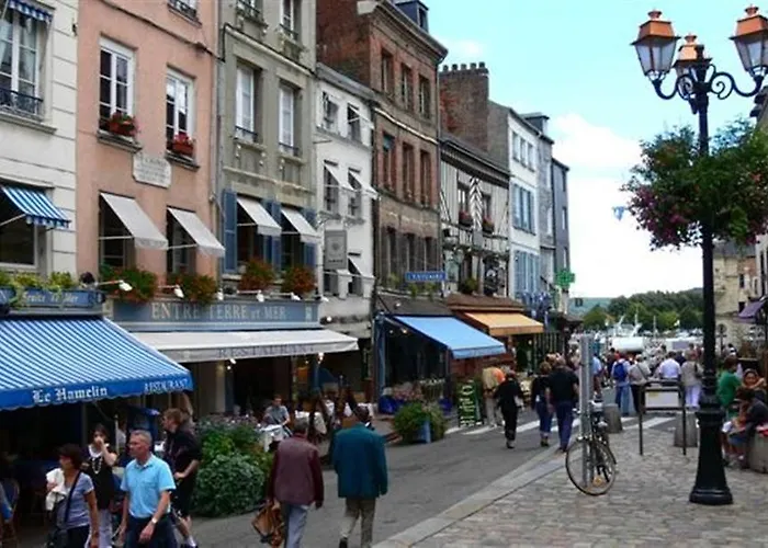 Maison De 2 Avec Wifi A Hébergement de vacances *