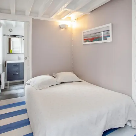 Holiday home Maison Charmante Pres De Sainte Catherine Honfleur